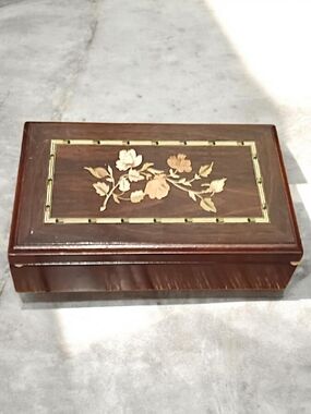 Wood Inlay Floral Jewelry Box - Brown with Cream Accents